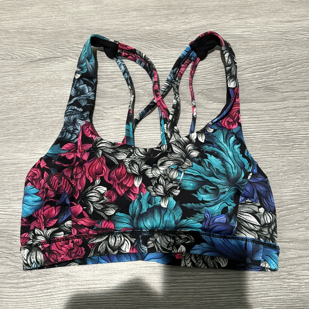 Lululemon sports bra size 2 energy bra